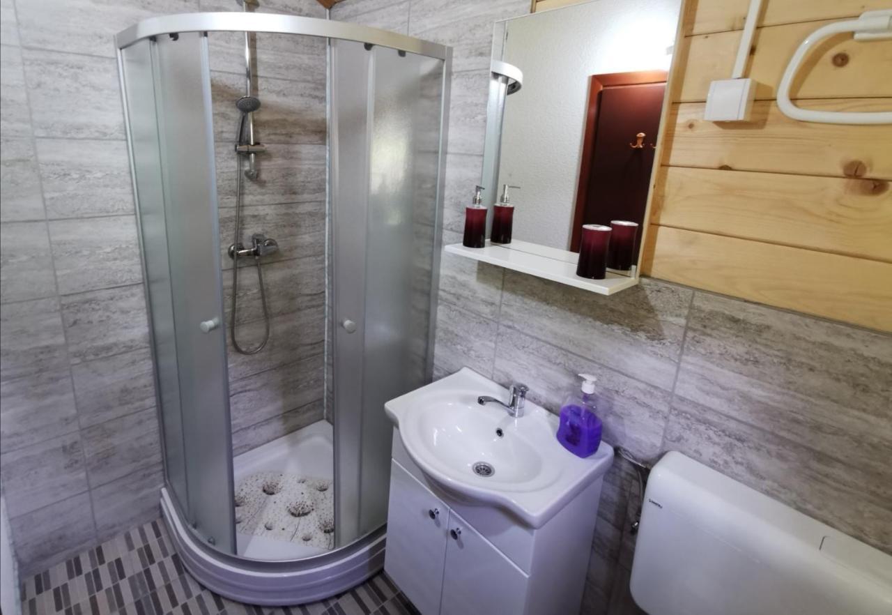 Cottage La Sierra With Jacuzzi 코레니카 외부 사진